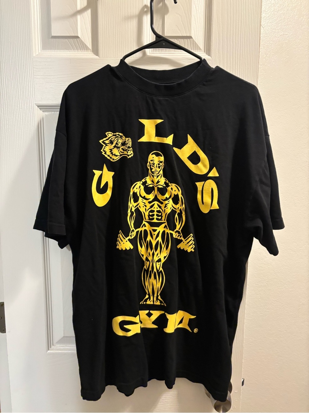 Darc Sport Golds Muscle Graphic Tee - Black Short Sleeve Shirt